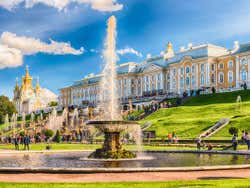 Fuentes y Palacio Peterhof